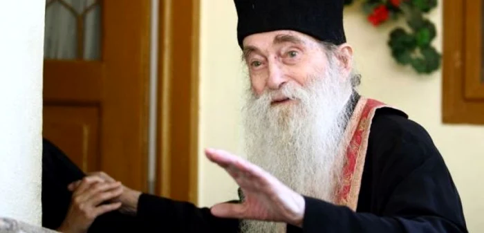 12-ani-de-la-moartea-Duhovnicului-Dobrogei-Cum-l-a-urmrit-Securitatea-n-chilia-sa-pe-Arsenie-Papacioc-zis-Brbosul