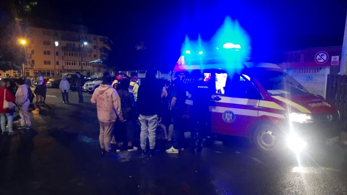70-de-persoane-dintr-un-bloc-turn-evacuate-n-plin-noapte-la-Sibiu-FOTO