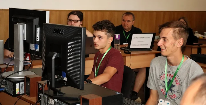 Cea-mai-longeviv-competiie-de-informatic-aplicat-din-Romnia-i-trimite-ctigtorii-la-facultate-FOTO