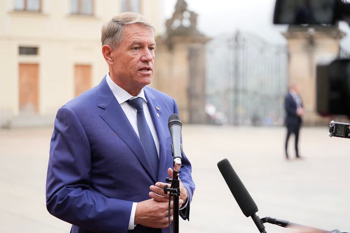 Ceremonie-la-Cotroceni-pentru-promulgarea-legilor-educaiei