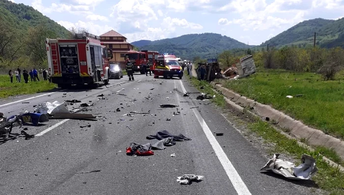 Cine-sunt-victimele-accidentului-de-pe-DN6-O-persoan-a-murit-i-altele-dou-sunt-rnite