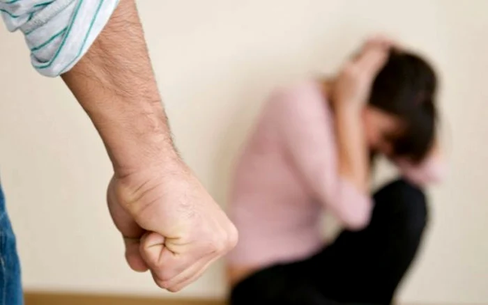 Cum-scap-de-nchisoare-un-recidivist-care-i-bate-joc-de-lege-Violene-live-pe-Facebook-interdicii-nclcate