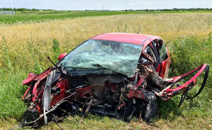 Doi-mori-i-un-rnit-grav-n-urma-unui-accident-n-judeul-Prahova-Tnrul-n-stare-grav-a-fost-preluat-de-elicopter