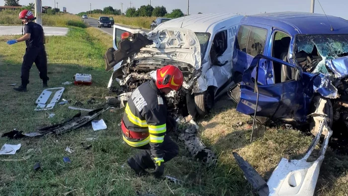 Doi-oameni-au-murit-i-ali-doi-au-fost-rnii-ntr-un-accident-pe-drumul-judeean-DJ-507-n-Giurgiu