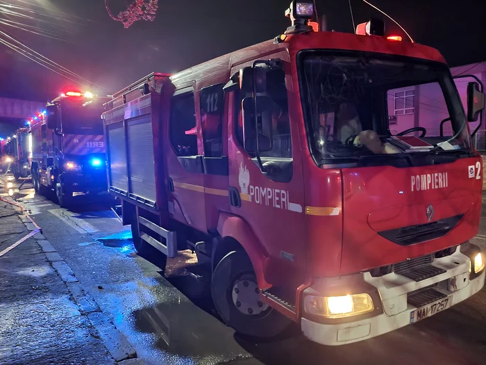 Explozie-la-un-bloc-din-Giurgiu-dup-ce-un-brbat-a-fumat-lng-butelie-14-persoane-au-fost-evacuate