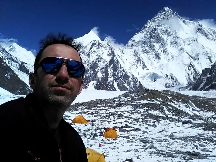 Horia-Colibanu-a-atins-vrful-Broad-Peak-aflat-la-8051-de-metri-Al-zecelea-optmiar-pentru-alpinistul-timiorean