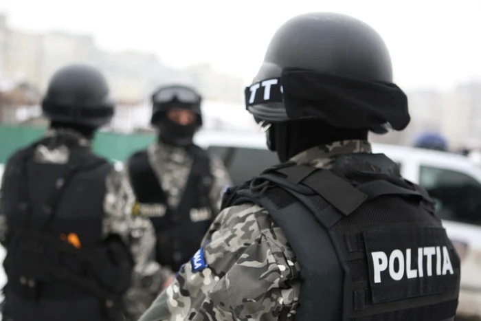 Ialomia-Percheziii-ntr-un-dosar-penal-de-proxenetism-O-persoan-reinut-pentru-24-de-ore