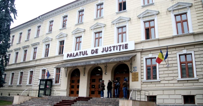 Judectorii-suceveni-protesteaz-fa-de-noua-lege-privind-pensiile-speciale-Nu-se-judec-dect-cauzele-urgente