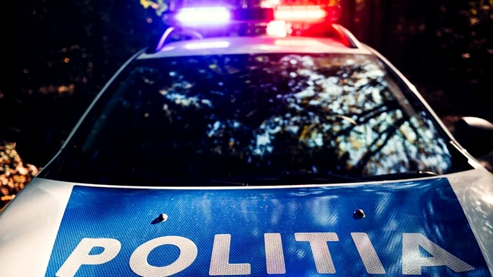 Maina-Primriei-furat-din-faa-casei-primarului-Houl-fr-permis-auto-a-plecat-cu-ea-n-alt-jude
