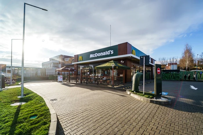 McDonalds-deschide-restaurantul-cu-numrul-92-din-ar-i-primul-restaurant-din-Zalu