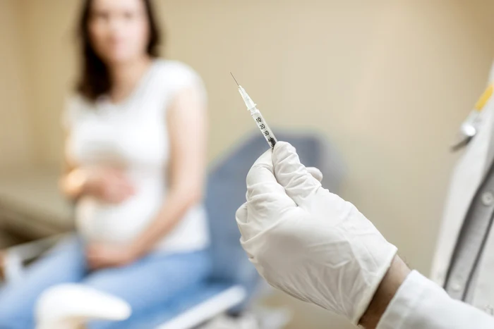 Primul-vaccin-pentru-bebelui-mpotriva-broniolitei-aprobat-de-EMA