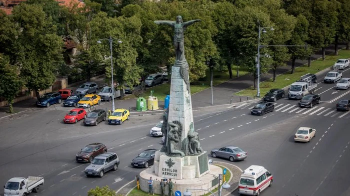 Restricii-de-trafic-la-Monumentul-Eroilor-Aerului-din-Piaa-Aviatorilor