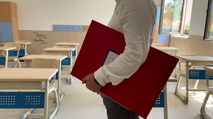 Sentin-pentru-profesorul-de-sport-care-mngia-eleve-la-ore-i-le-insulta-Dup-5-ani-de-la-fapte-a-primit-pedeaps-cu-suspendare