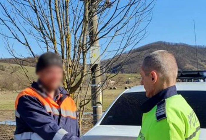 Un-angajat-de-la-salubrizare-a-gsit-o-saco-cu-bani-i-carduri-n-prima-lui-zi-de-munc-Ce-a-fcut-