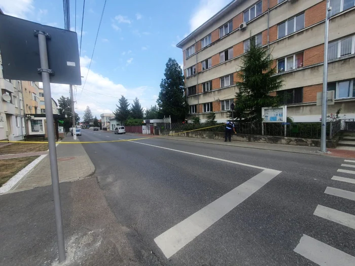 Un-detectorist-i-a-speriat-de-moarte-pe-poliitii-din-Neam-A-venit-la-sediu-cu-un-proiectil-perforant-care-putea-exploda-oricnd-FOTO