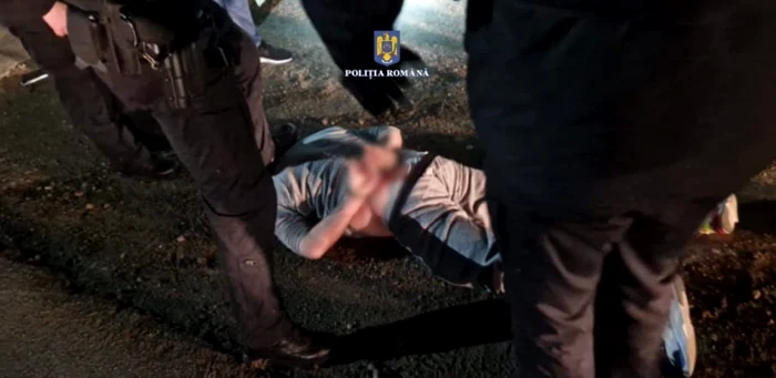 Un-individ-a-ameninat-cu-sabia-mai-multe-persoane-Poliitii-din-Giurgiu-l-au-oprit-cu-focuri-de-arm