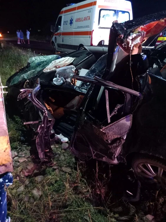 Accident-cumplit-n-apropiere-de-Calafat-Doi-tineri-au-murit-i-trei-unul-dintre-ei-minor-au-ajuns-n-stare-grav-la-spital-