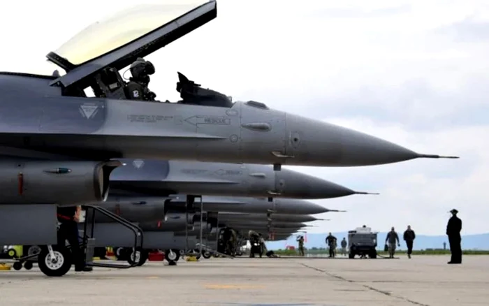 Aeronave-F-16-ale-US-Air-Force-au-aterizat-la-Baza-86-Aerian-Borcea-Romnii-i-americanii-vor-patrula-mpreun