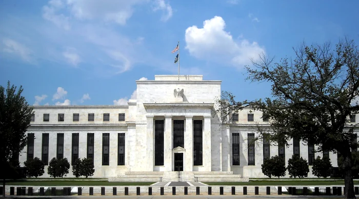 Banca-central-american-concediaz-sute-de-angajai-Majoritatea-sunt-IT-iti
