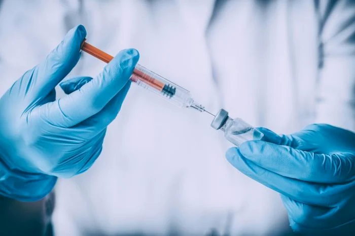 Cine-beneficiaz-de-vaccin-antigripal-gratuit-i-cine-va-achita-jumtate-din-pre-Lista-vaccinurilor-compensate-se-mrete-