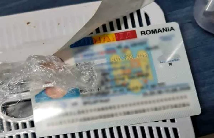 Criza-de-plastic-i-saboteaz-pe-romnii-care-vor-un-buletin-nou-Ct-dureaz-eliberarea-unei-cri-de-identitate