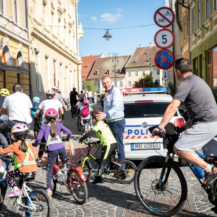Cum-se-deplaseaz-tinerii-Ce-a-scos-la-iveal-un-studiu-de-mobilitate-realizat-n-premier-naional-la-Sibiu