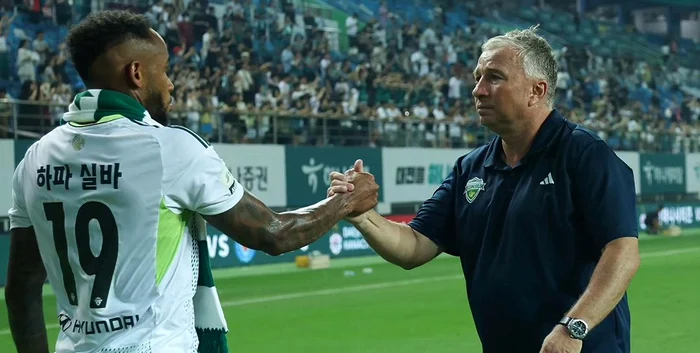 Dan-Petrescu-leag-victoriile-cu-Jeonbuk-Antrenorul-advers-invidios-pe-salariul-romnului