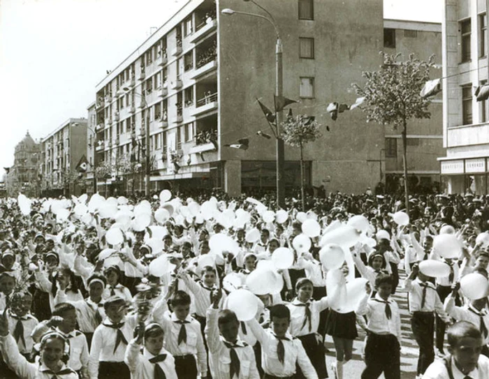 De-ce-le-e-dor-multor-romni-de-Ceauescu-Nostalgia-comunismului-explicat-de-psihologi