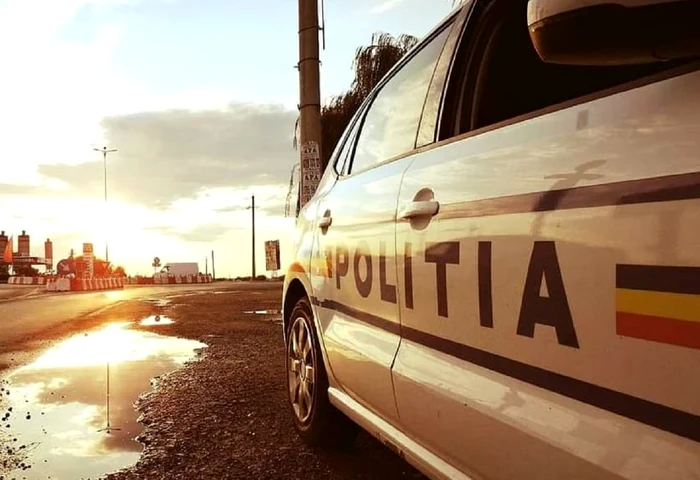 Dou-autocamioane-s-au-ciocnit-pe-DN-2A-n-Ialomia-Vehiculele-au-luat-foc