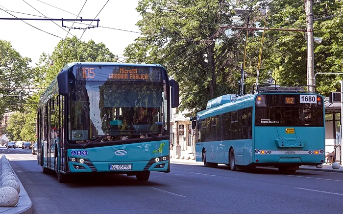 Fete-de-16-ani-agresate-sexual-i-ameninate-cu-moartea-ntr-un-autobuz-Surprinztor-autorul-a-fost-lsat-n-libertate