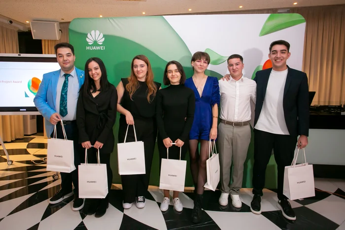 Huawei-Seeds-for-the-Future-2023-ncununeaz-10-ani-de-experiene-tehnologice-unice-n-Romnia
