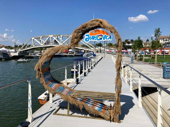 Jurilovca-are-prima-insul-instagramabil-din-Romnia-ncepe-Festivalul-borului-lipovenesc-FOTO-