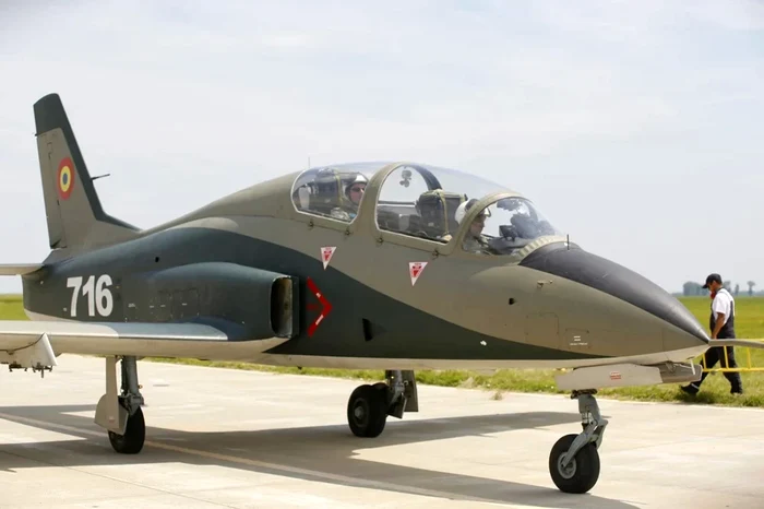Modernizarea-avioanelor-IAR-99-bate-pasul-pe-loc-iar-Forele-Aeriene-risc-o-criz-de-piloi-de-F-16