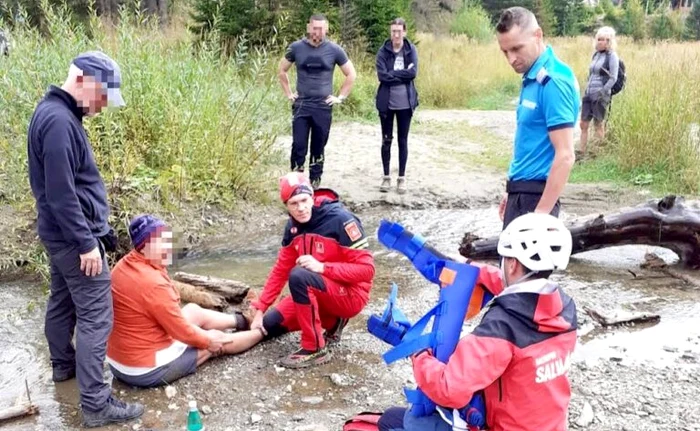 O-turist-din-Mare-Britanie-a-dat-de-necaz-n-Munii-Bucegi-n-timp-ce-traversa-un-pru-