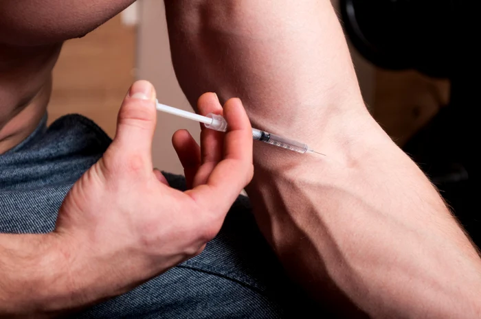 Pericolul-steroizilor-pe-care-i-iau-tinerii-ca-s-aib-un-corp-de-invidiat-Medic-Vasele-sanguine-devin-insuficiente