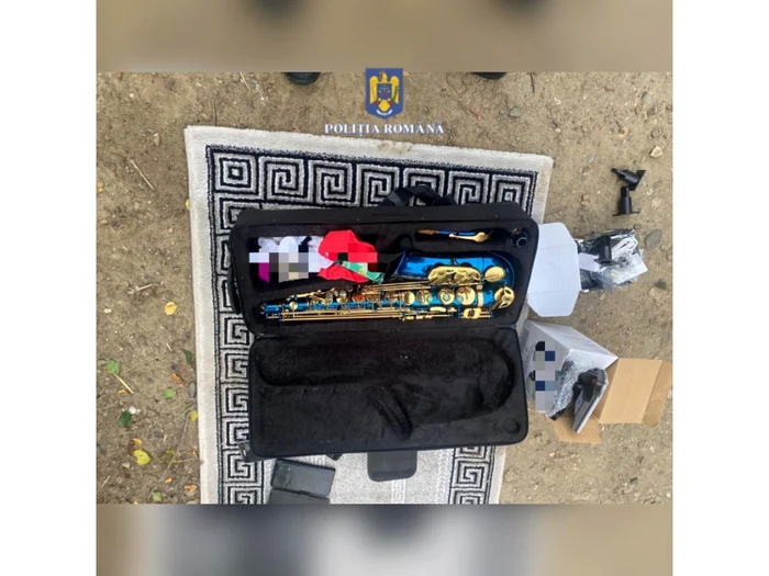 Saxofon-furat-din-casa-unui-tnr-din-Neam-Houl-a-mai-luat-bijuterii-i-alte-bunuri-de-zeci-de-mii-de-euro