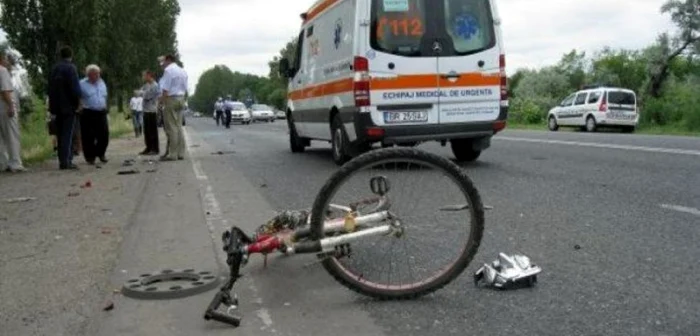 Tragedie-la-Galai-Un-copil-de-doar-9-ani-a-murit-dup-ce-i-ar-fi-intrat-ghidonul-de-la-biciclet-n-gt