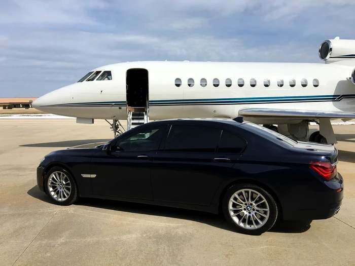 nelciune-n-numele-iriac-Travel-O-romnc-i-a-pltit-unui-escroc-30000-de-euro-ca-s-zboare-cu-un-avion-privat
