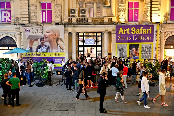 Art-Safari-Stars-Edition-s-a-deschis-din-29-septembrie-Povetile-de-noapte-ale-Bucuretiului-i-primul-design-show-adus-din-Londra-FOTO