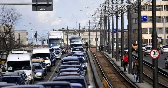 Ce-msuri-a-luat-Primaria-Capitalei-ca-s-fluidizeze-traficul-n-zona-podului-Grant-nchis-pentru-lucrri-de-consolidare