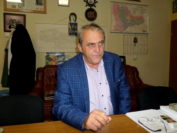 Cine-e-denuntorul-primarului-de-la-Mioveni-ef-de-instituie-public-la-Piteti-bun-prieten-cu-Ion-Georgescu