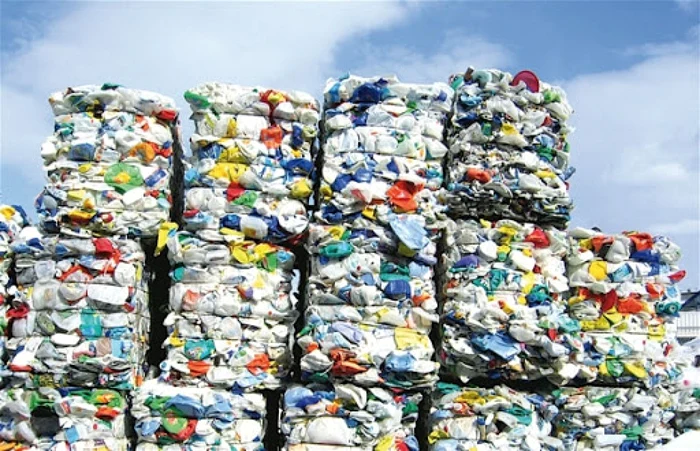 Comisia-European-a-propus-noi-msuri-de-reducere-a-polurii-cu-microplastic