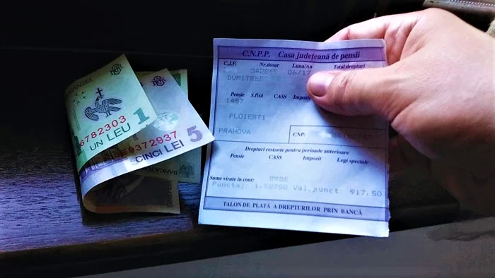 Ct-cost-s-cumperi-ani-de-vechime-la-pensie-Asigurarea-facultativ-s-a-scumpit