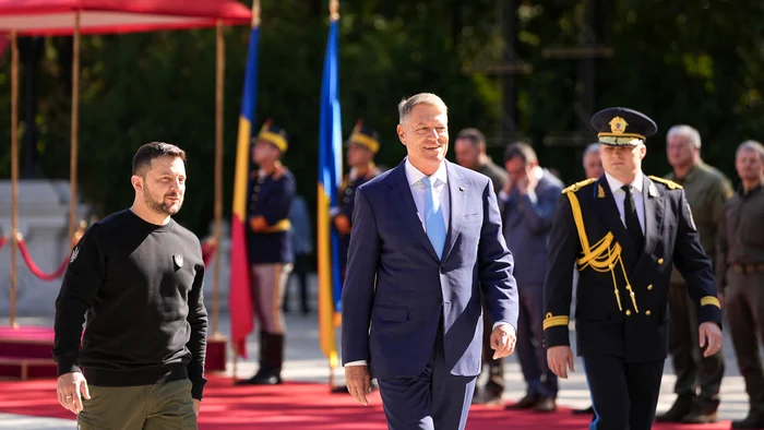 Cum-explic-Zelenski-i-Iohannis-lipsa-discursului-preedintelui-Ucrainei-n-plenul-Romniei