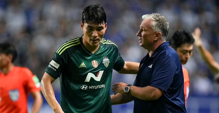 Dan-Petrescu-salvat-de-VAR-Jeonbuk-prinde-n-ultimul-moment-play-off-ul-cu-o-victorie-decisiv