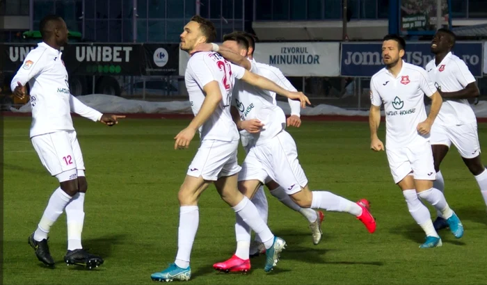 FC-Hermannstadt-a-fcut-instrucie-cu-Dinamo-Bucureti-n-Superlig-I-a-surclasat-cu-4-0
