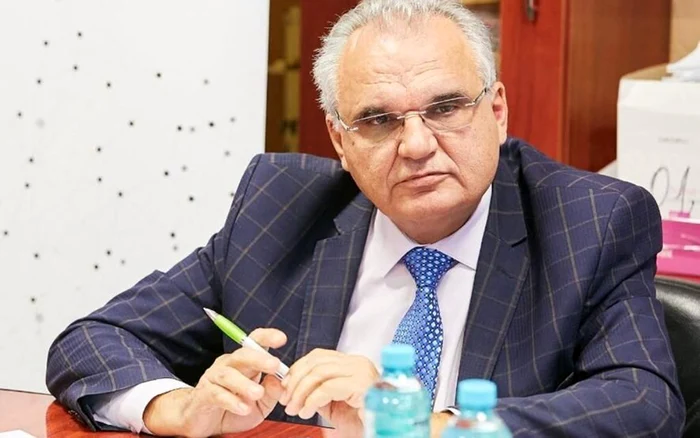 INTERVIU-Regulile-jocului-n-sistemul-de-sntate-din-Romnia-Ce-crede-dr-Vasile-Cepoi-fost-Ministru-al-Sntii