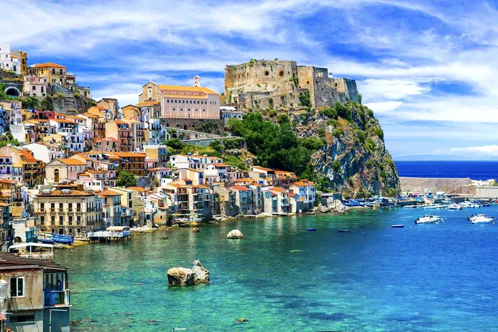 Italia-Spania-sau-Irlanda-ofer-80000-de-euro-ca-s-te-mui-acolo-Care-sunt-condiiile-