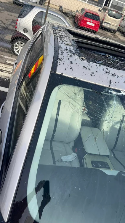 Main-distrus-de-Doreii-de-la-Serviciul-Ridicri-din-Cluj-Proprietara-Au-scpat-braul-macaralei-pe-automobil