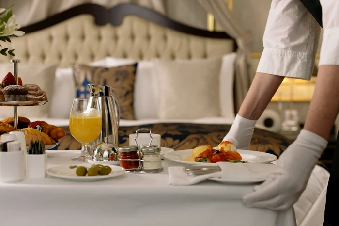 Metoda-Restaurantul-Cum-au-fost-jefuii-turitii-care-luau-masa-ntr-un-local-din-Braov